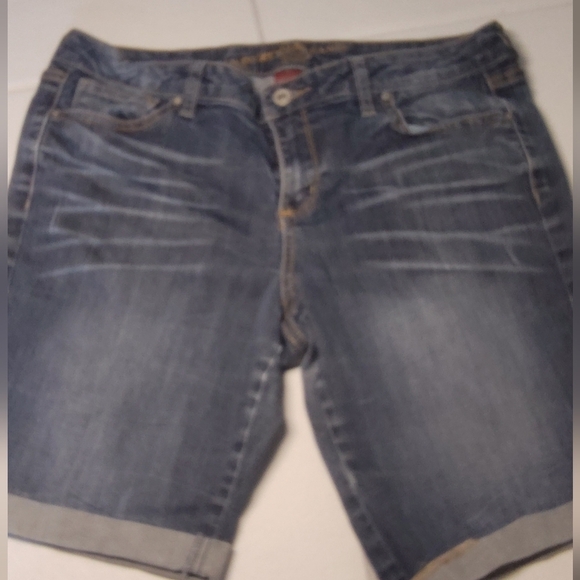 Arizona Jean Company Pants - Women's Denim Shorts Size 11 #436